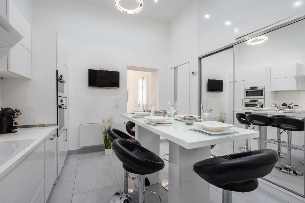 Opera Luxury Apartment With Free Parking Budapest Exterior photo